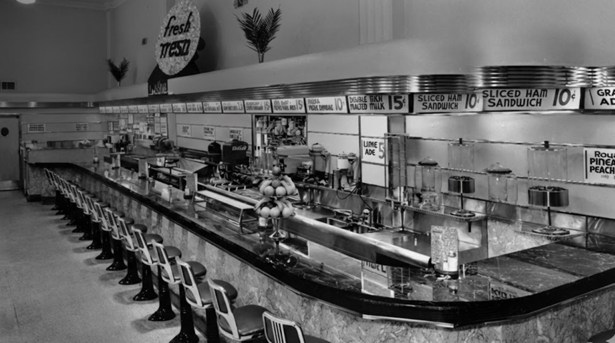 Qui se souvient des comptoirs-lunch chez Woolworth&rsquo;s ?